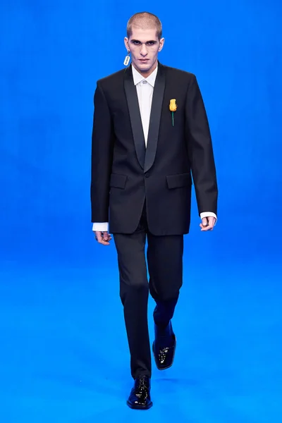 Look 84